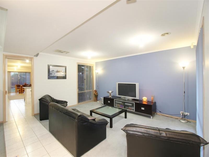 43 Simmonds Street, Hughesdale VIC 3166