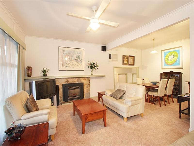 8 Turnbull Avenue, Oakleigh East VIC 3166