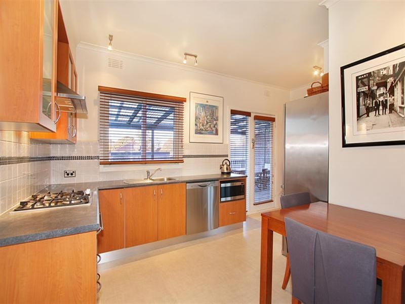 8 Turnbull Avenue, Oakleigh East VIC 3166