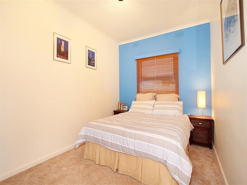 8 Turnbull Avenue, Oakleigh East VIC 3166