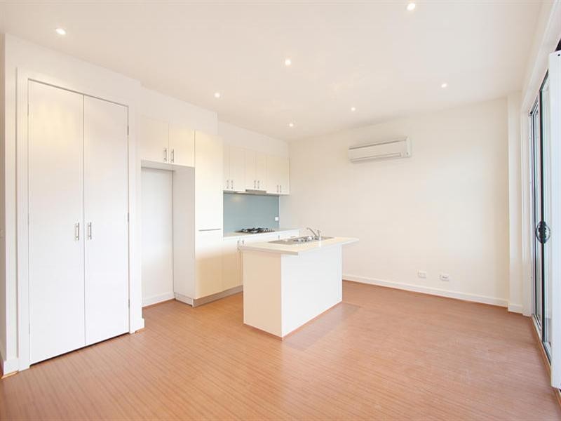 2/1422 Centre Road, Clayton South VIC 3169