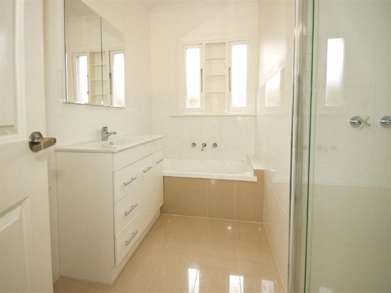 1 Rosemary Street, Chadstone VIC 3148