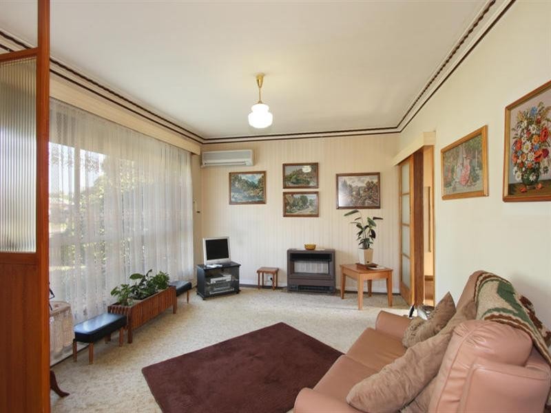 15 Marie Avenue, Springvale VIC 3171