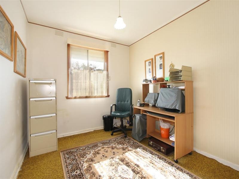 15 Marie Avenue, Springvale VIC 3171