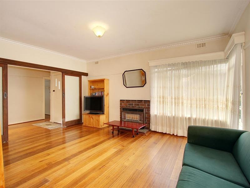 17 Voumard Street, Oakleigh South VIC 3167