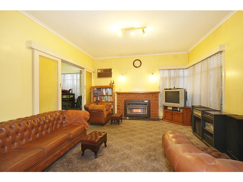 17 Edinburgh Street, Bentleigh East VIC 3165