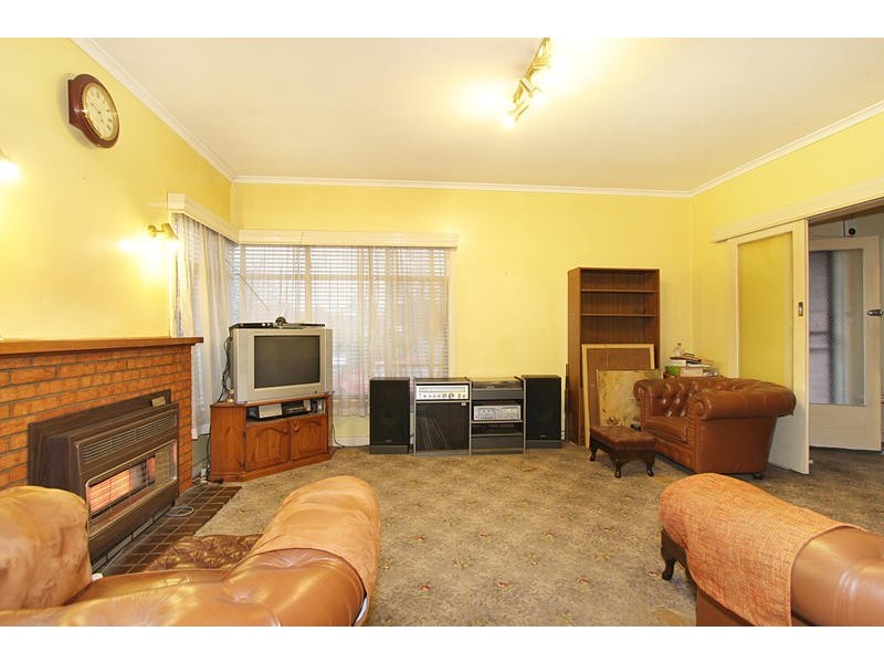 17 Edinburgh Street, Bentleigh East VIC 3165