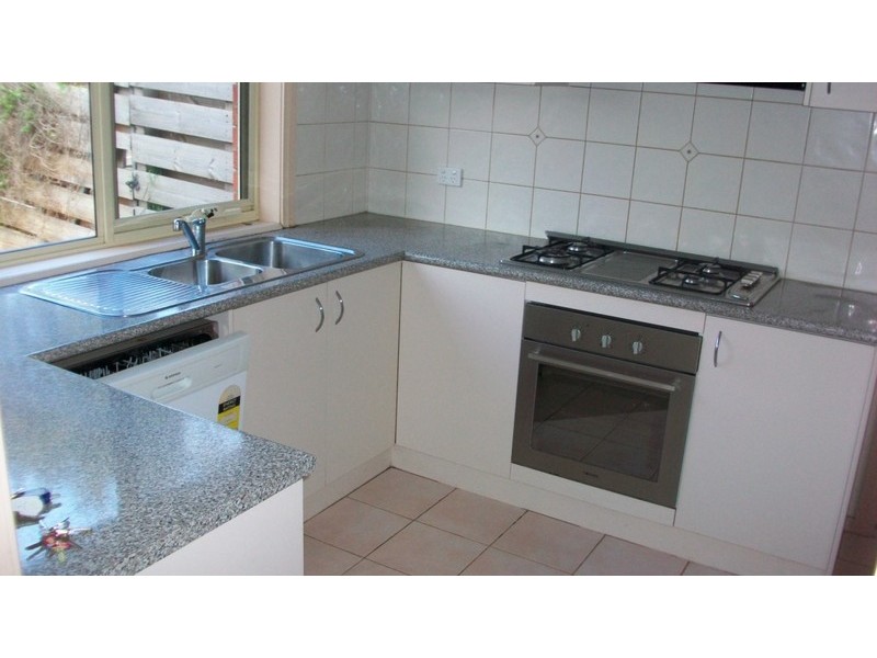 1/4 Bullarto Street, Chadstone VIC 3148