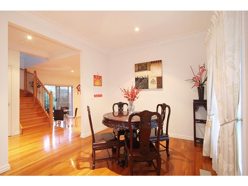 1/2 Simpson Drive, Mount Waverley VIC 3149