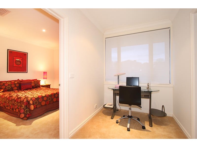 1/2 Simpson Drive, Mount Waverley VIC 3149