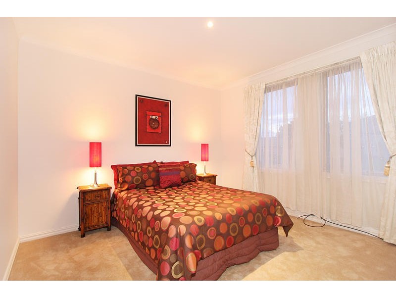 1/2 Simpson Drive, Mount Waverley VIC 3149