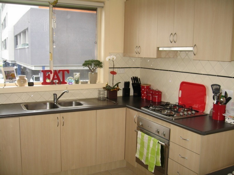 8/3B Warrigal Road, Hughesdale VIC 3166