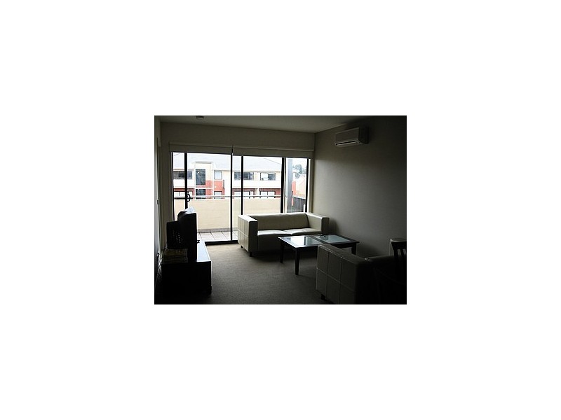 34/2 Greenfield Drive, Clayton VIC 3168