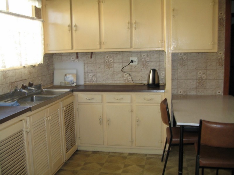 85 Power Avenue, Chadstone VIC 3148