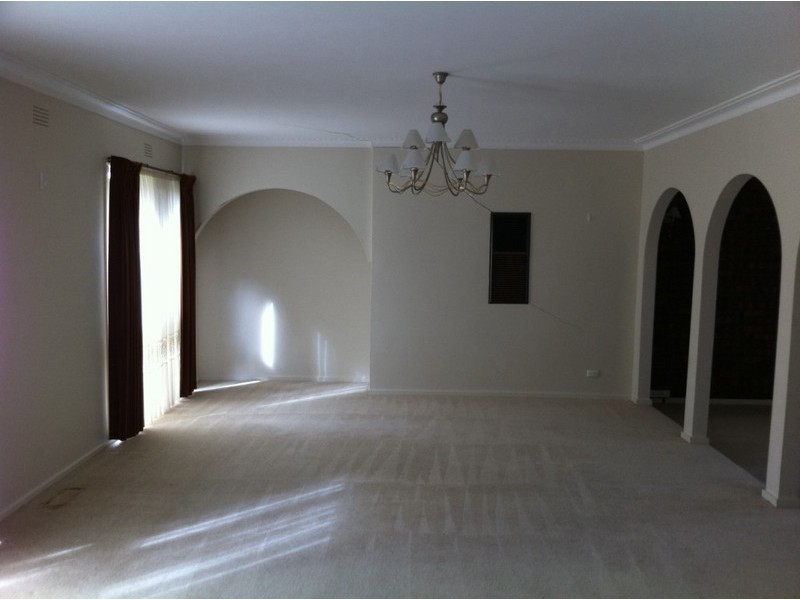 10 Aldrin Drive, Mount Waverley VIC 3149