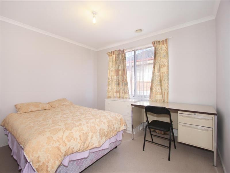 13 Savannah Place, Chadstone VIC 3148
