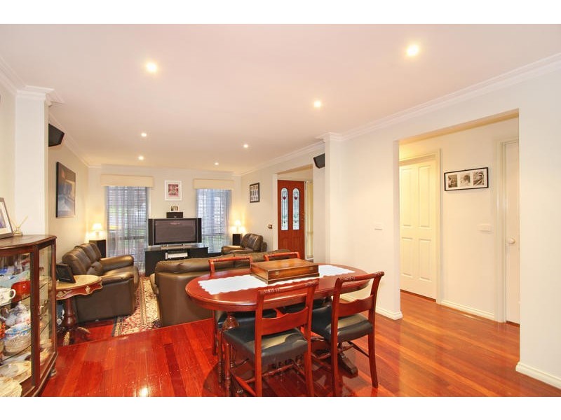 4/142 Ferntree Gully Road (Facing Highland Avenue), Oakleigh East VIC 3166