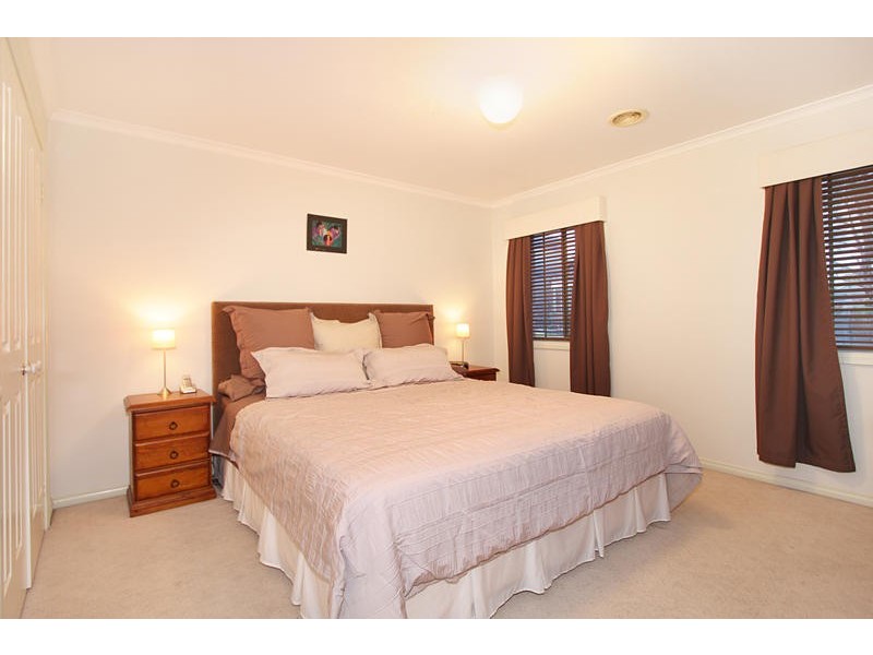 4/142 Ferntree Gully Road (Facing Highland Avenue), Oakleigh East VIC 3166