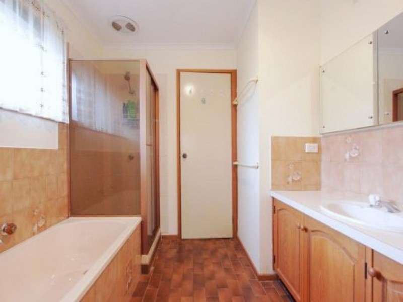 10 Eldorado Court, Frankston VIC 3199