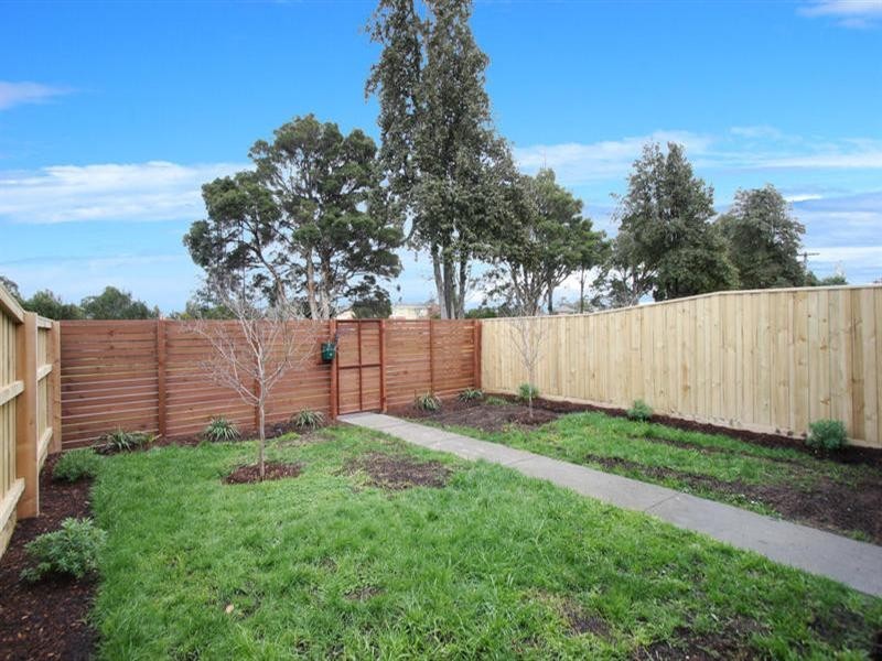 2/39 Rayhur Street, Clayton VIC 3168