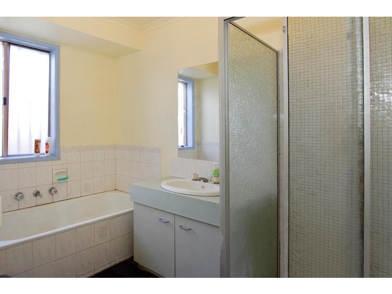 2/2 Culshaw Avenue, Clayton South VIC 3169