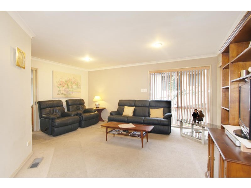 92 Oakpark Drive, Chadstone VIC 3148