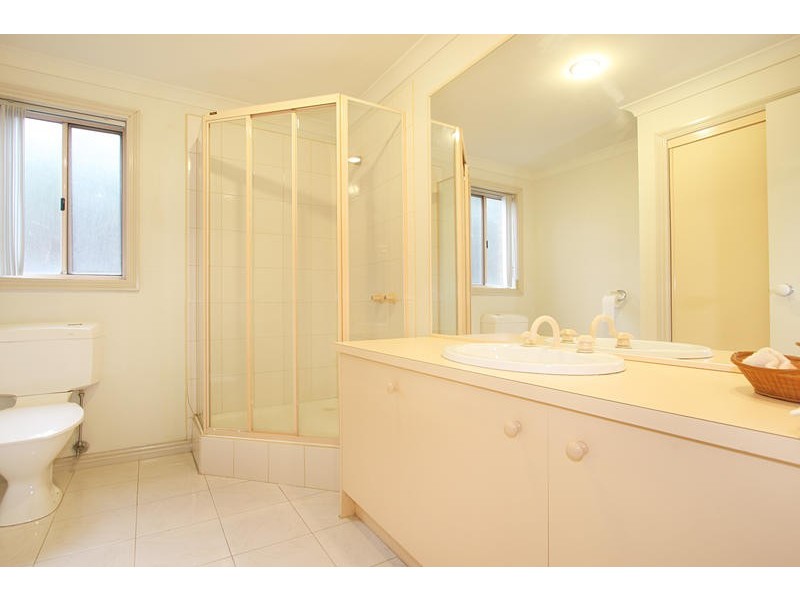 92 Oakpark Drive, Chadstone VIC 3148