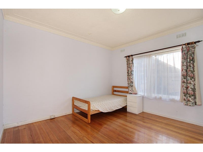 11 Ward Avenue, Oakleigh South VIC 3167