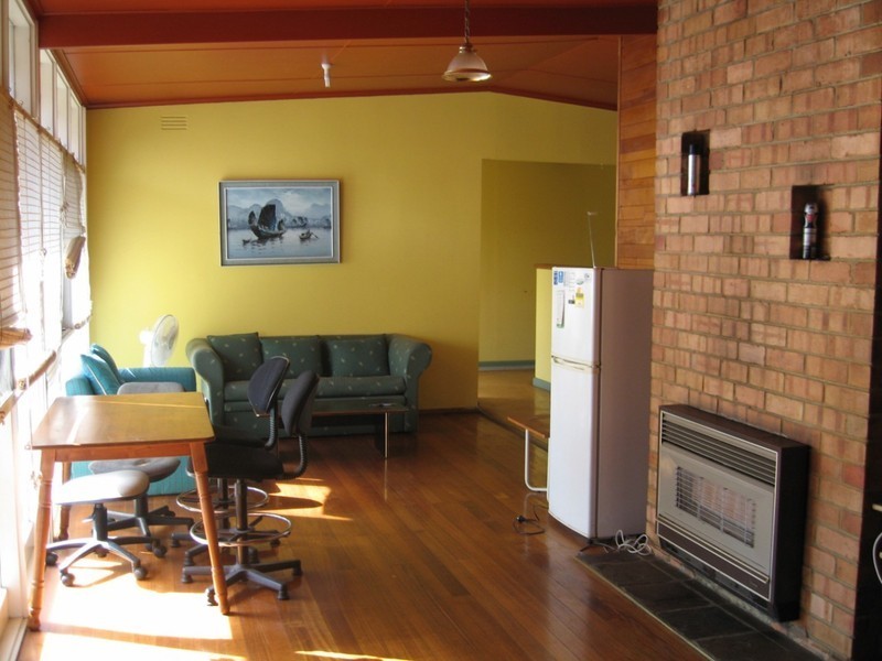 22 Tullius Avenue, Oakleigh East VIC 3166