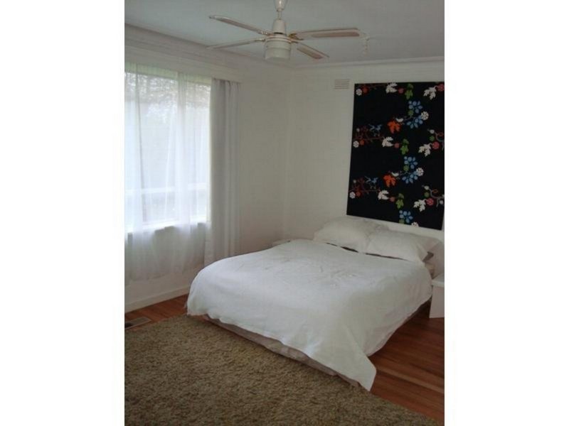 29 Dundee Avenue, Chadstone VIC 3148