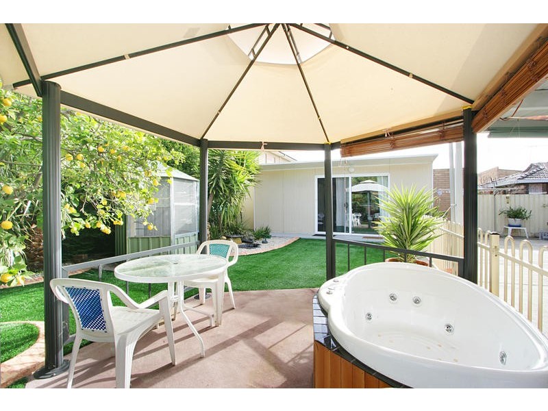 6 Keamy Avenue, Cheltenham VIC 3192