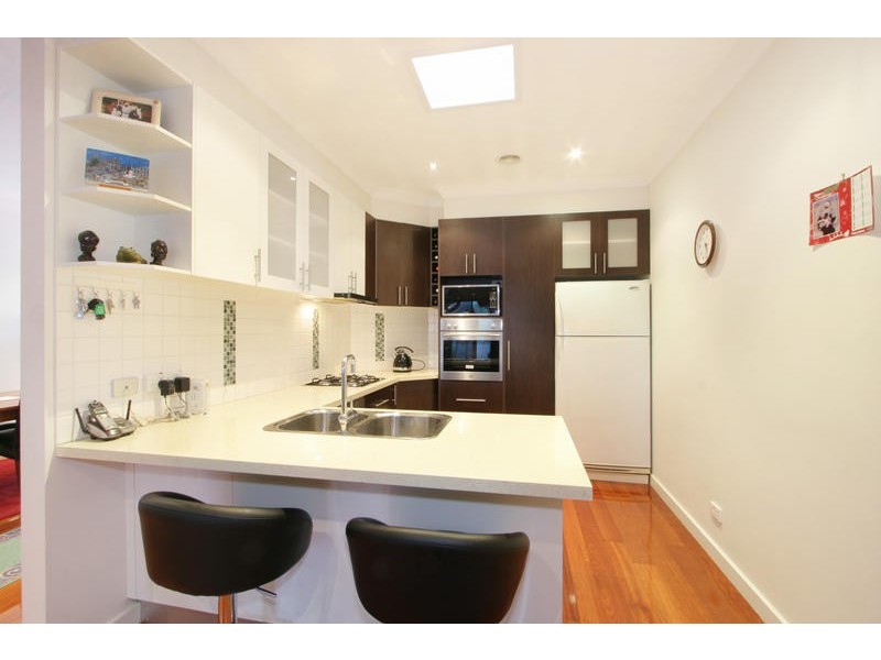 2/26 Willesden Road, Hughesdale VIC 3166