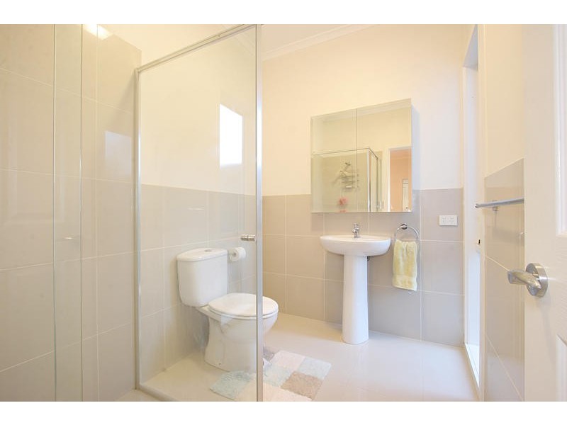 2/26 Willesden Road, Hughesdale VIC 3166