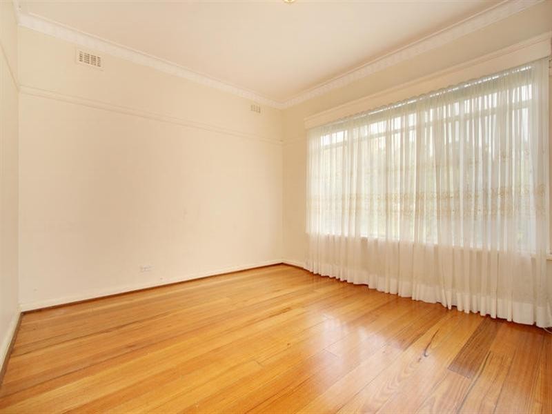 17 Voumard Street, Oakleigh South VIC 3167