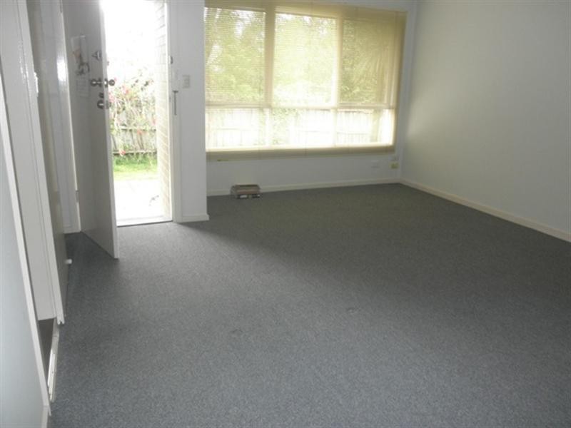 2/10 Beckett Street, Chadstone VIC 3148