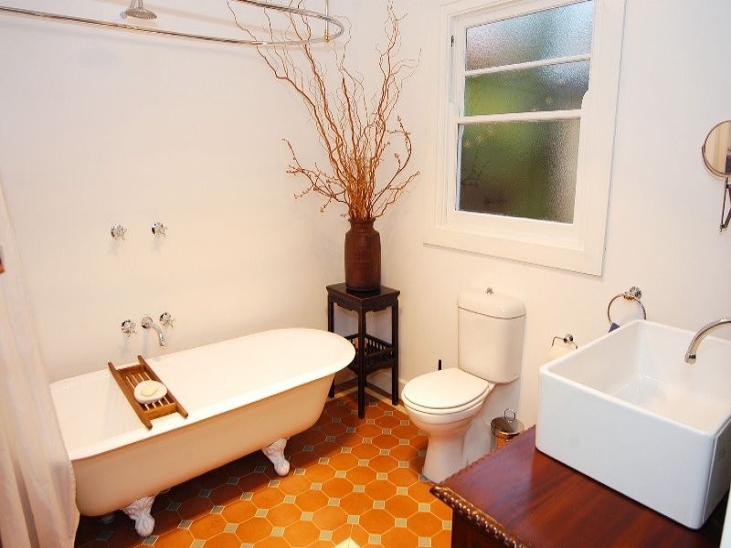 42 Canterbury Street, Hughesdale VIC 3166