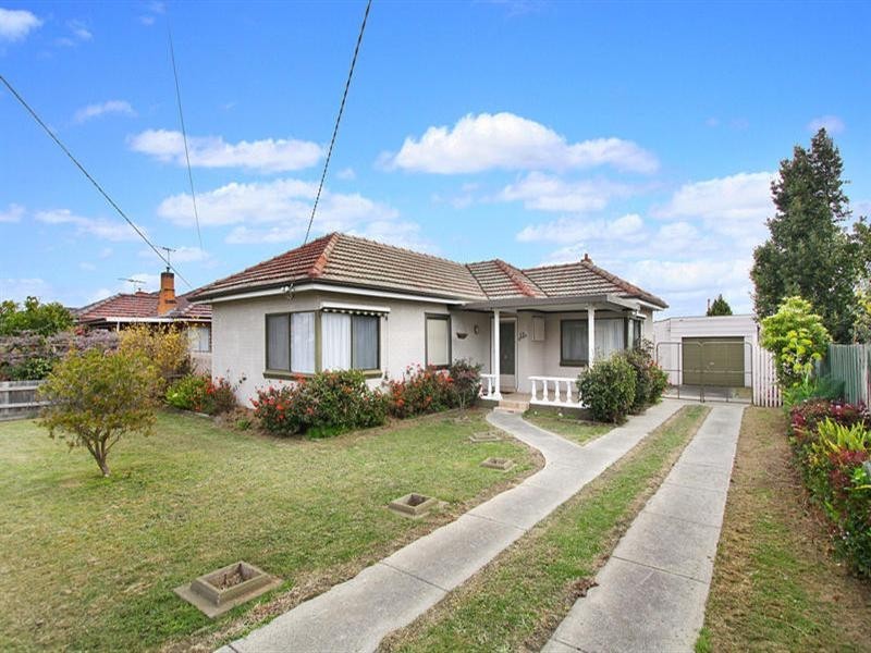 15 Glenbrook Avenue, Clayton VIC 3168