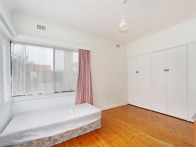 15 Glenbrook Avenue, Clayton VIC 3168