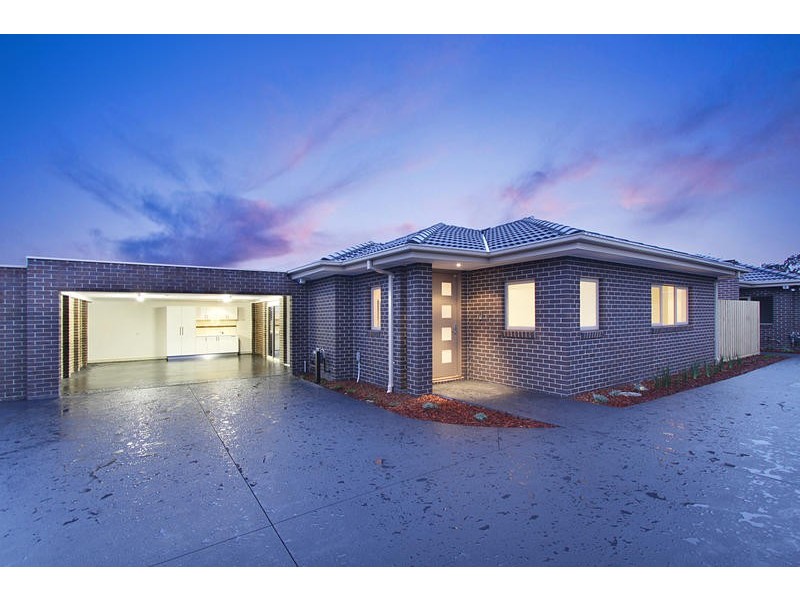 2/7 Reid Street, Oakleigh South VIC 3167