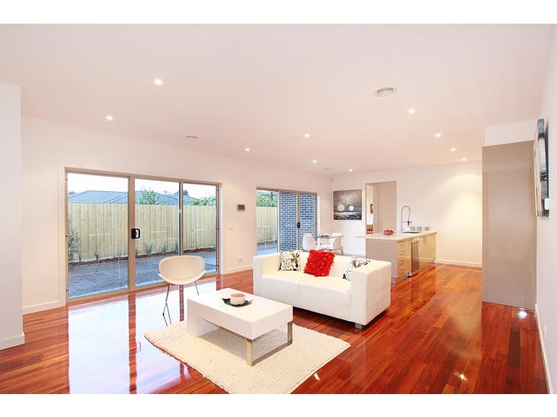 2/7 Reid Street, Oakleigh South VIC 3167