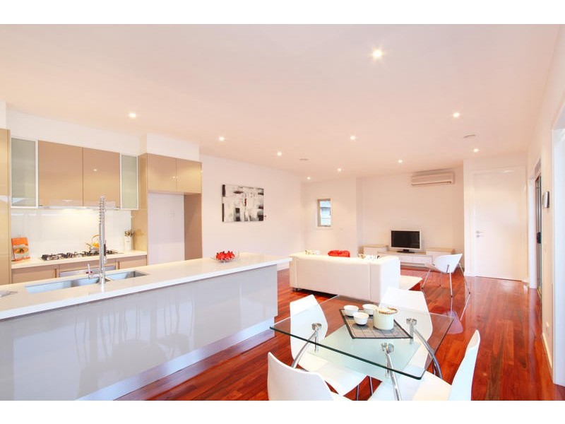 2/7 Reid Street, Oakleigh South VIC 3167