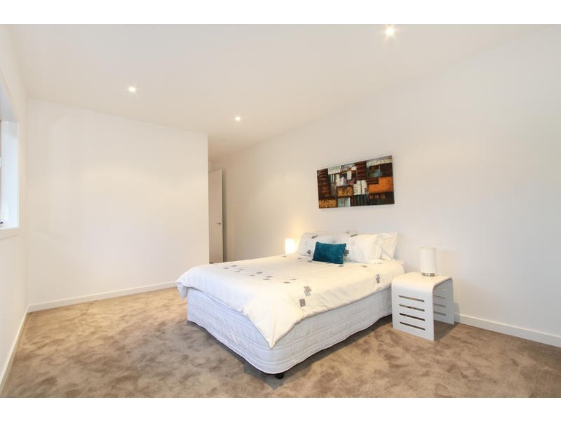 2/7 Reid Street, Oakleigh South VIC 3167