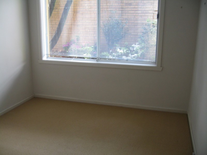 1/10 Crewe Road, Hughesdale VIC 3166