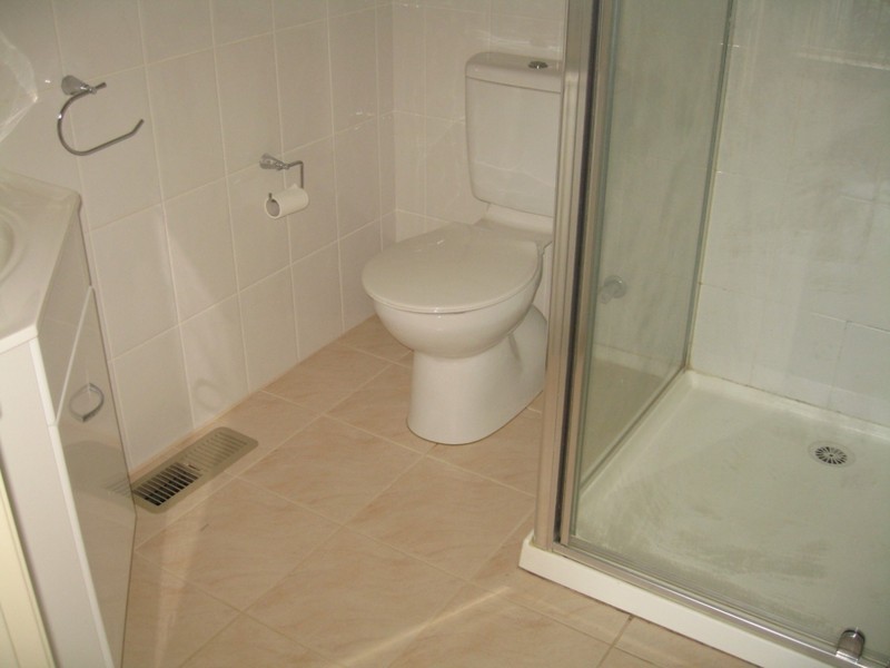 2/16 Prince Charles Street, Clayton VIC 3168