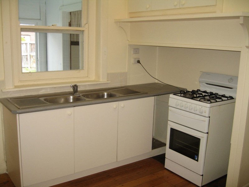 1/10 Paget Street, Hughesdale VIC 3166