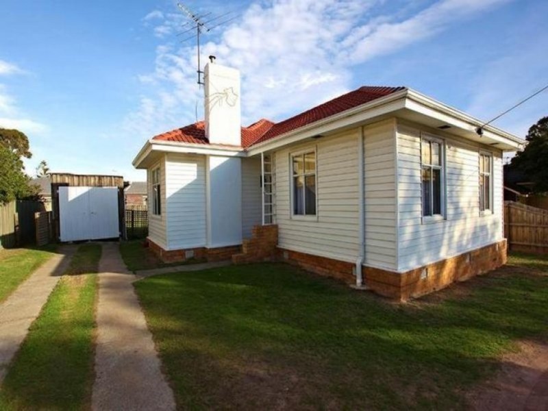 10 Woolert Street, Ashwood VIC 3147