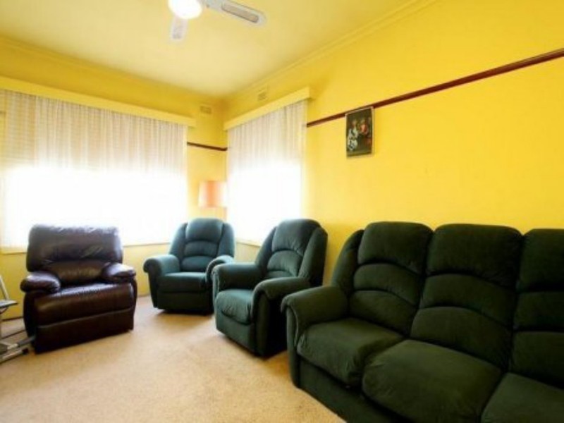 10 Woolert Street, Ashwood VIC 3147