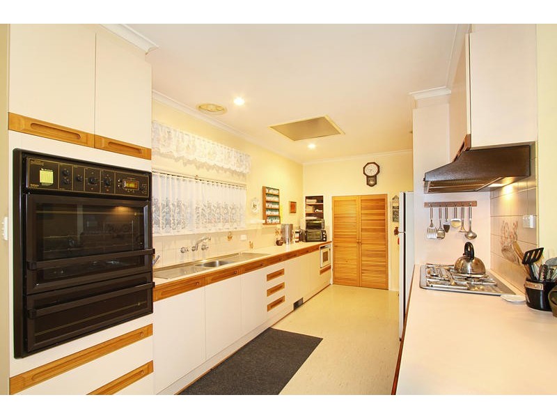 74 Gowrie Street, Bentleigh East VIC 3165