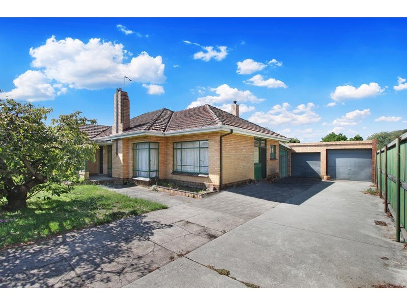 34 Golflinks Avenue, Oakleigh VIC 3166