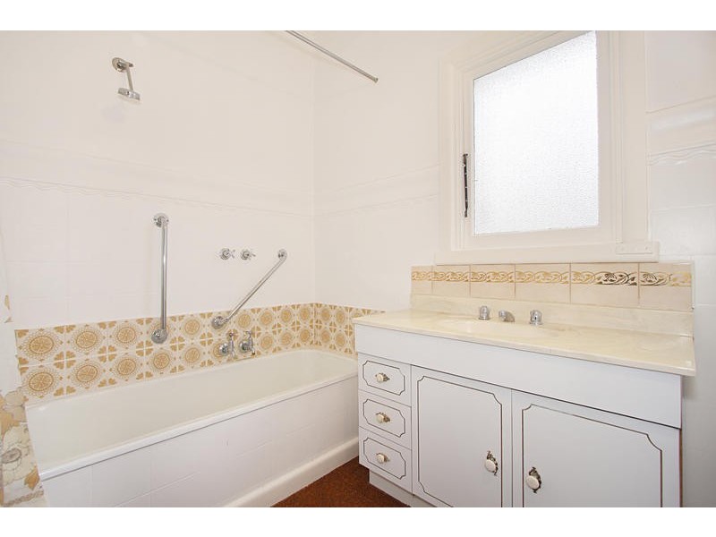 2 Eva Street, Clayton VIC 3168